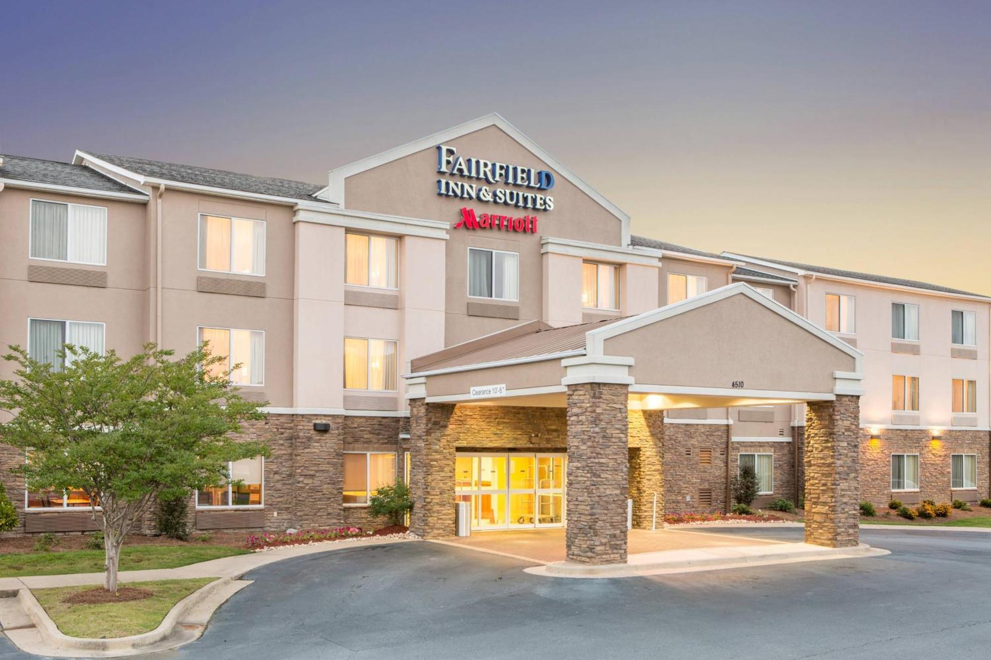 Fairfield Inn & Suites By Marriott Columbus Exterior photo